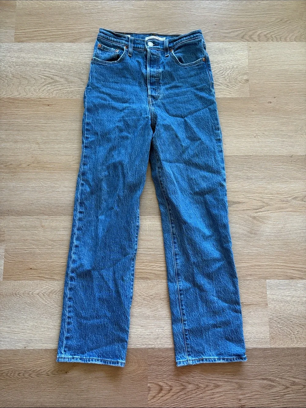 Levi's Straight-Leg Mid Blue Women's Jeans - Picture 1 of 3